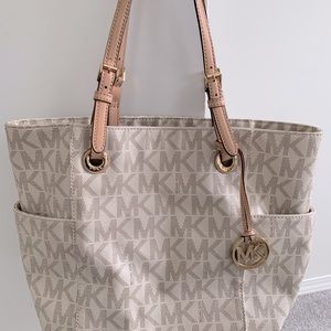 Michael Kors Tote